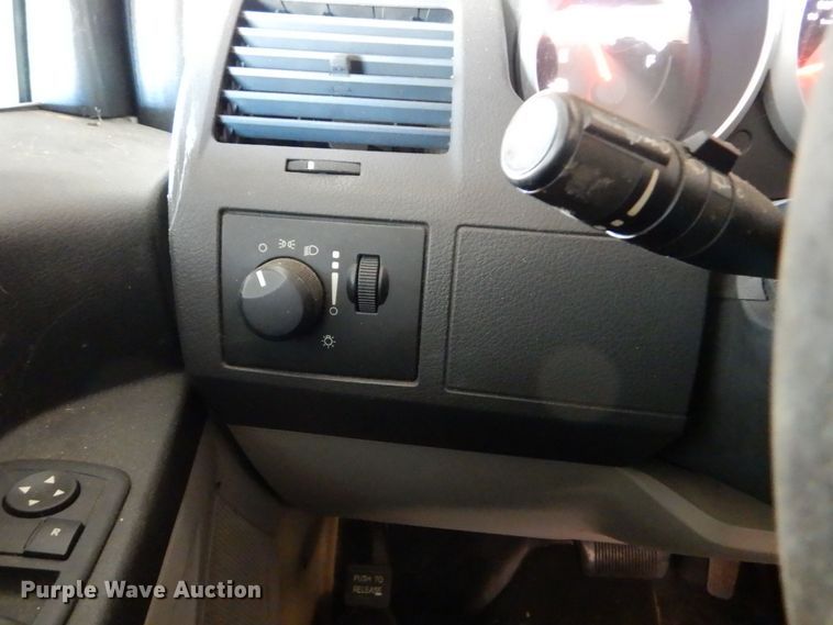 image for item LI9053 2010 Dodge Grand Caravan SE  handicap accessible van