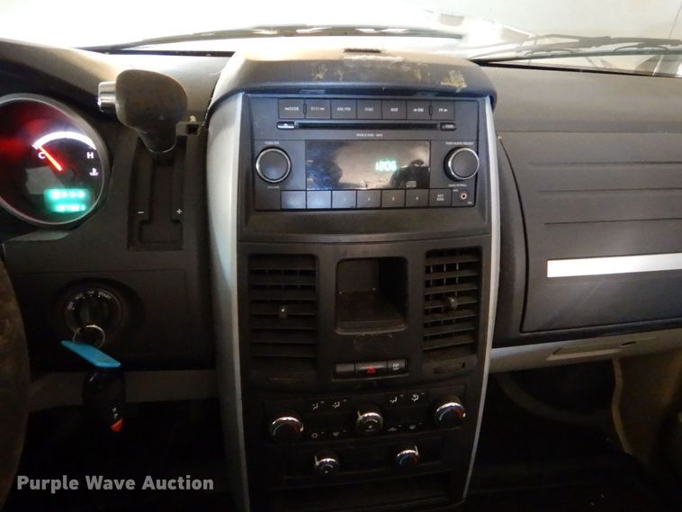 image for item LI9053 2010 Dodge Grand Caravan SE  handicap accessible van