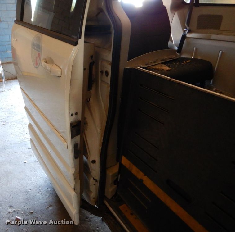 image for item LI9053 2010 Dodge Grand Caravan SE  handicap accessible van
