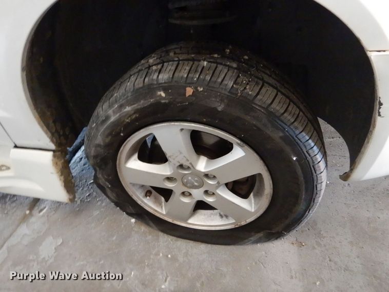 image for item LI9053 2010 Dodge Grand Caravan SE  handicap accessible van