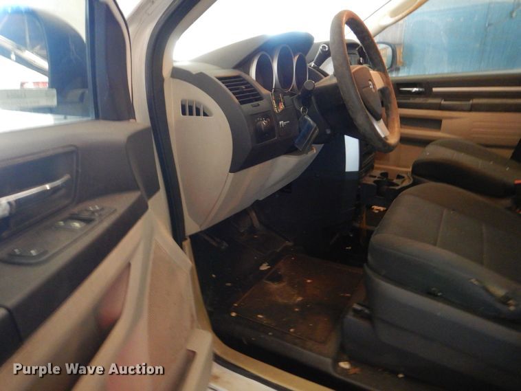 image for item LI9054 2010 Dodge Grand Caravan SE  handicap accessible van