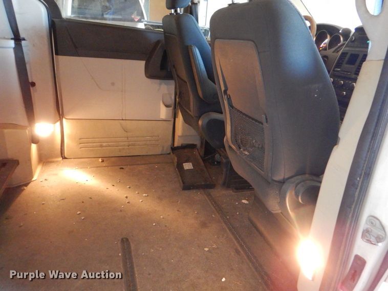 image for item LI9054 2010 Dodge Grand Caravan SE  handicap accessible van