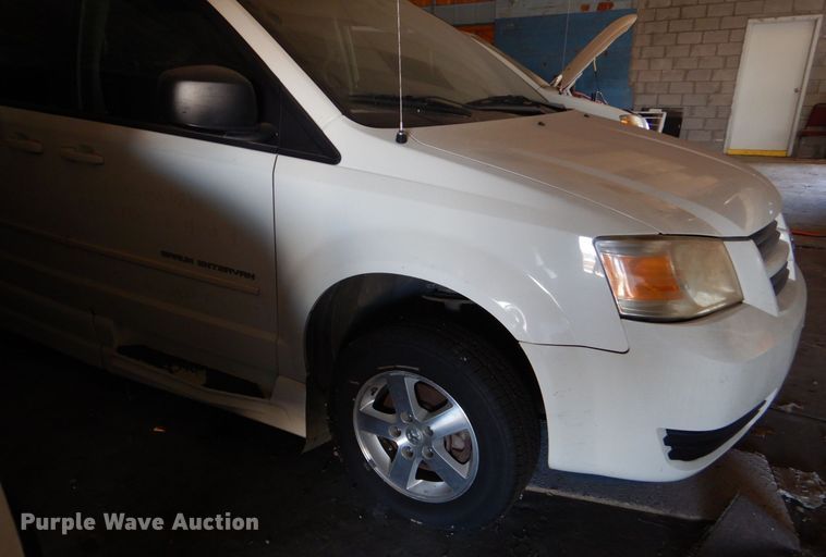 image for item LI9055 2010 Dodge Grand Caravan SE  handicap accessible van