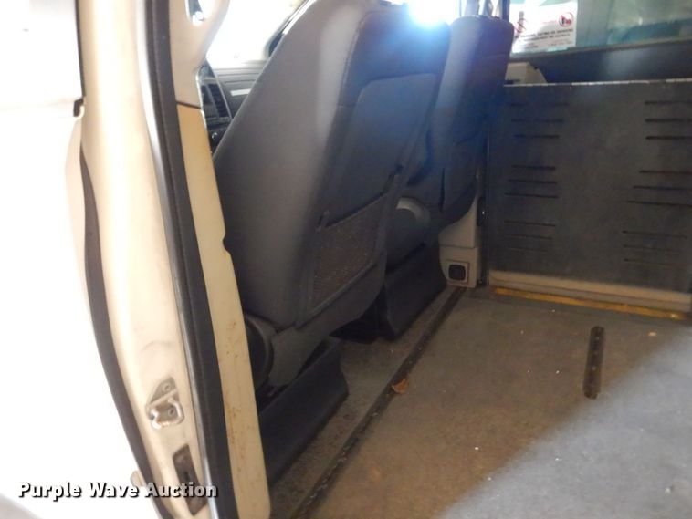 image for item LI9055 2010 Dodge Grand Caravan SE  handicap accessible van