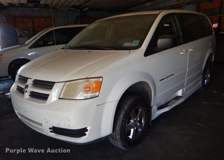 image for item LI9056 2010 Dodge Grand Caravan SE  handicap accessible van