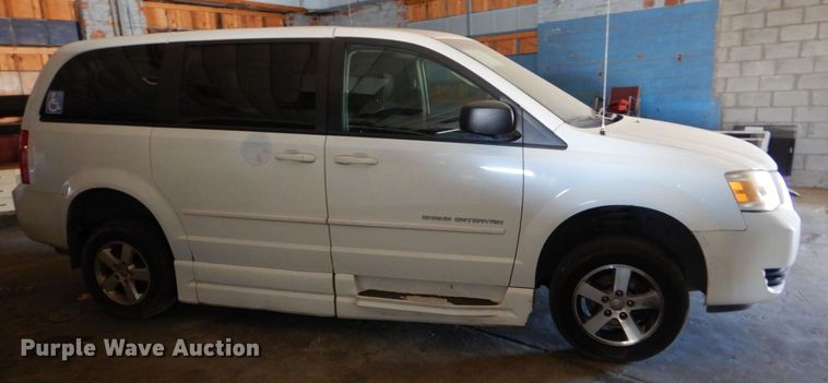 image for item LI9056 2010 Dodge Grand Caravan SE  handicap accessible van