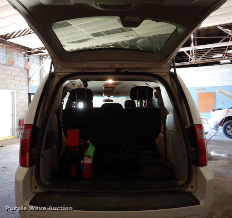 image for item LI9056 2010 Dodge Grand Caravan SE  handicap accessible van