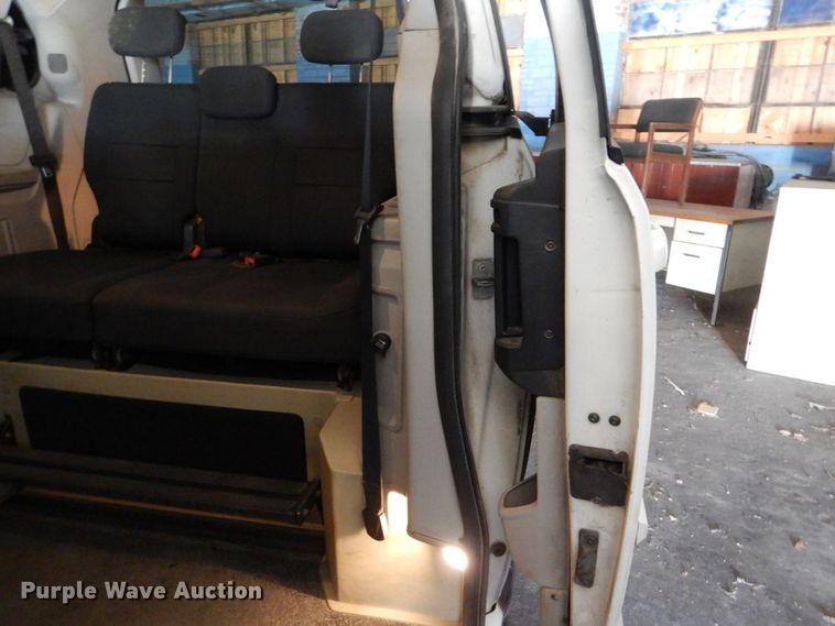 image for item LI9056 2010 Dodge Grand Caravan SE  handicap accessible van