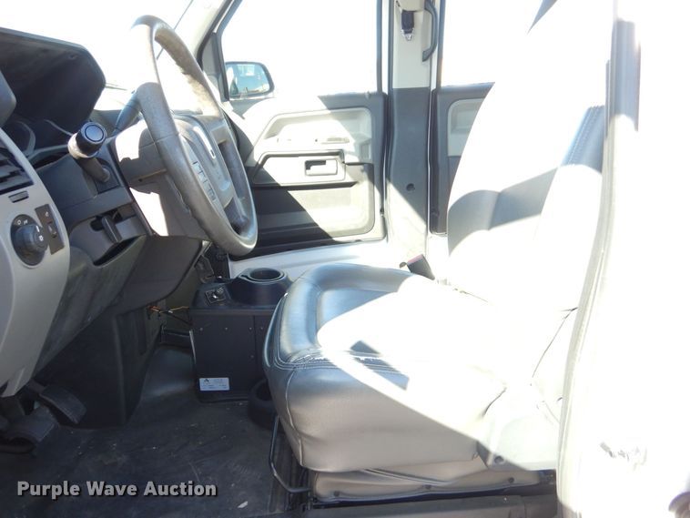 image for item LI9057 2012 VPG MV-1  handicap accessible van