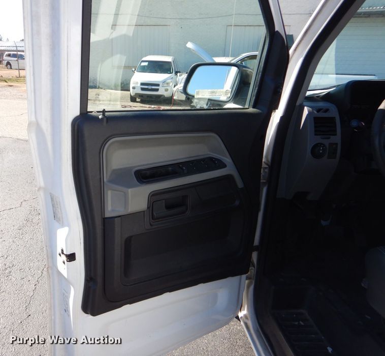 image for item LI9057 2012 VPG MV-1  handicap accessible van