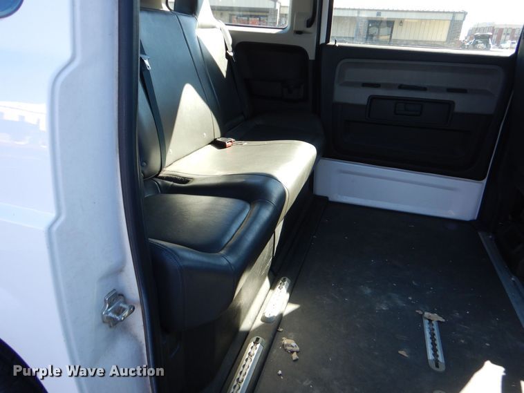 image for item LI9057 2012 VPG MV-1  handicap accessible van