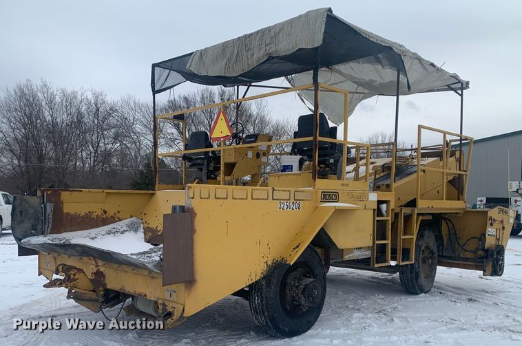 image for item LI9063 Roscoe SPRHH  chip spreader