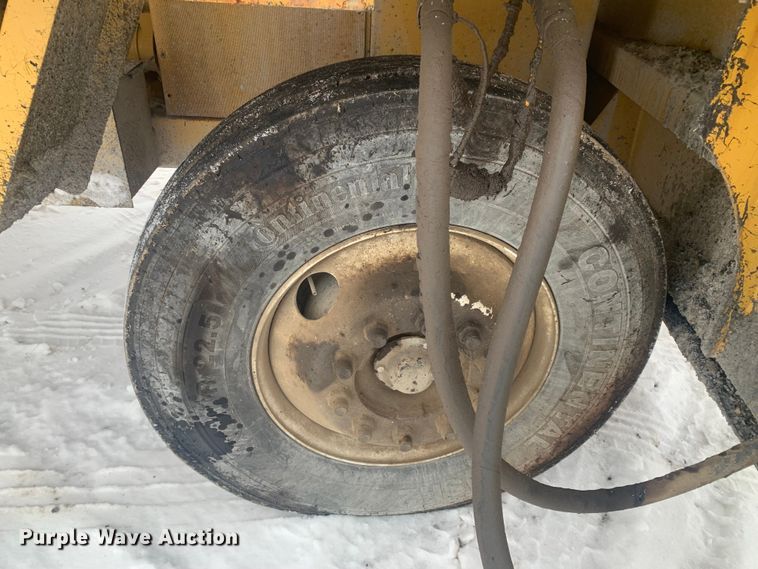 image for item LI9063 Roscoe SPRHH  chip spreader