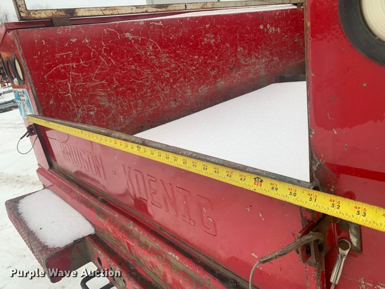 image for item LI9064 1999 Ford F250 Super Duty  utility bed pickup truck