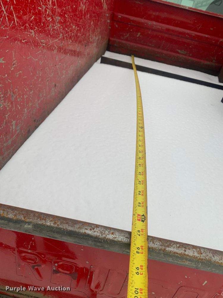 image for item LI9064 1999 Ford F250 Super Duty  utility bed pickup truck