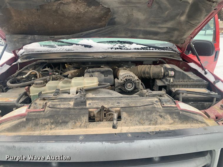 image for item LI9064 1999 Ford F250 Super Duty  utility bed pickup truck