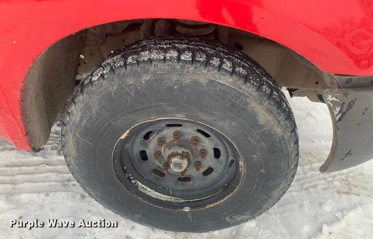 image for item LI9064 1999 Ford F250 Super Duty  utility bed pickup truck