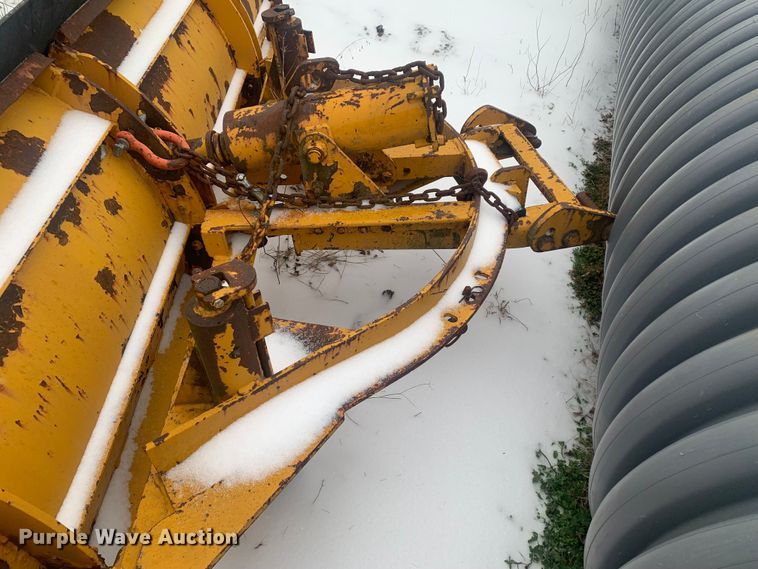 image for item LI9065 Valk Manufacturing RV112-75  snow plow