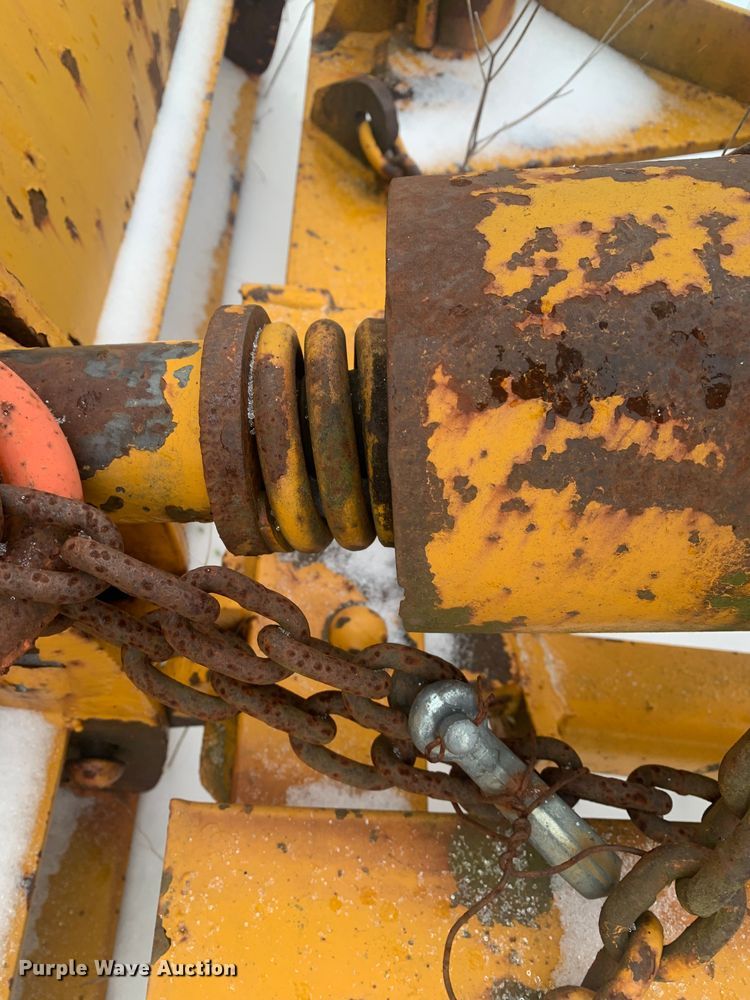 image for item LI9065 Valk Manufacturing RV112-75  snow plow