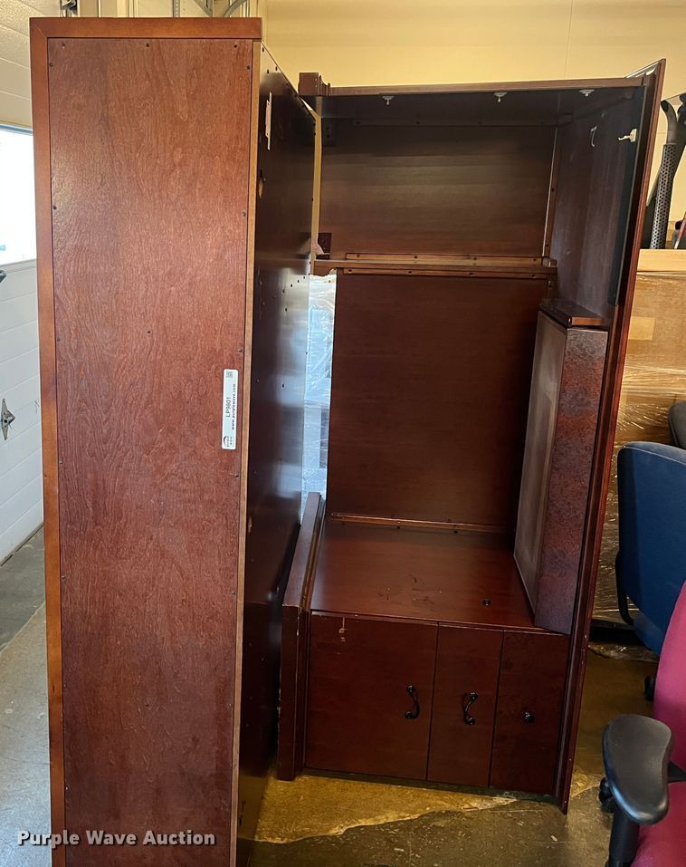 image for item LP9801 (4) desks