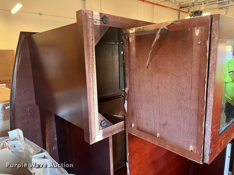 image for item LP9801 (4) desks