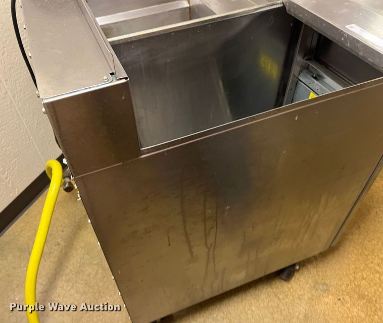 image for item LP9806 Frymaster  fryer