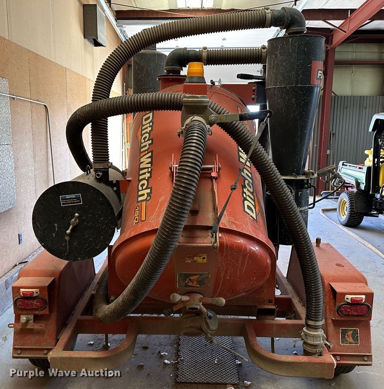 image for item LT9361 2015 Ditch Witch FX20  vacuum excavator