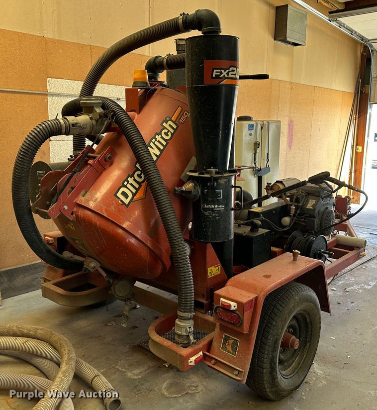 image for item LT9361 2015 Ditch Witch FX20  vacuum excavator