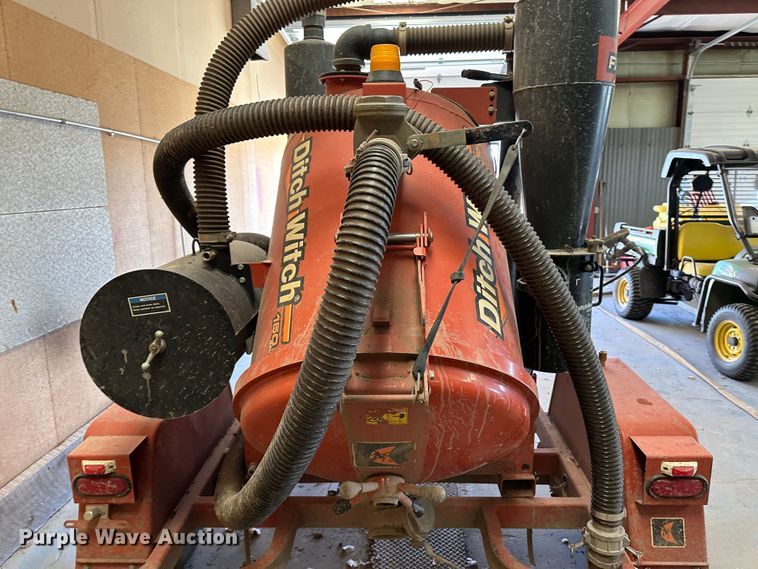 image for item LT9361 2015 Ditch Witch FX20  vacuum excavator