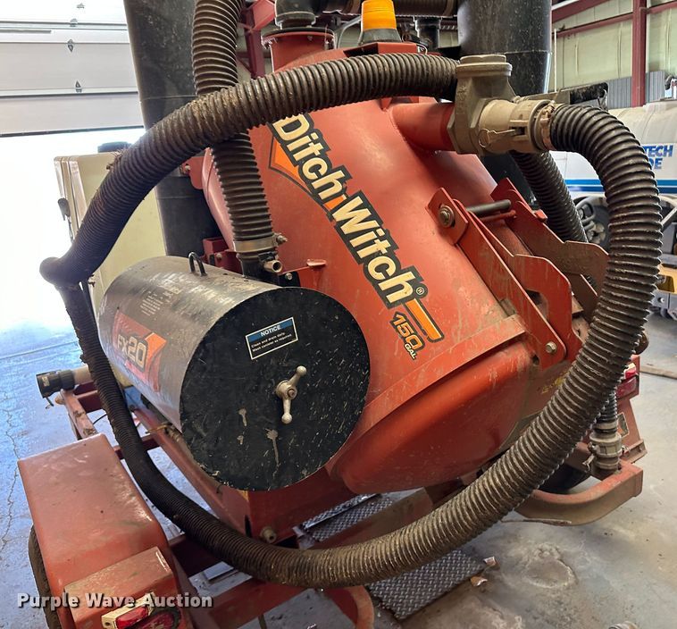 image for item LT9361 2015 Ditch Witch FX20  vacuum excavator