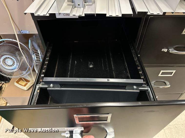 image for item LT9398 Office furniture