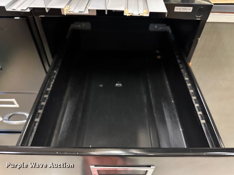 image for item LT9398 Office furniture