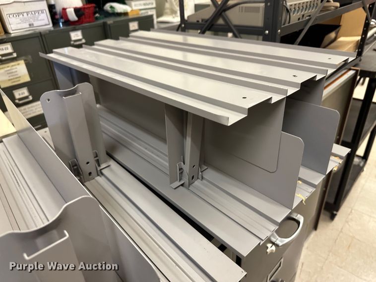 image for item LT9398 Office furniture