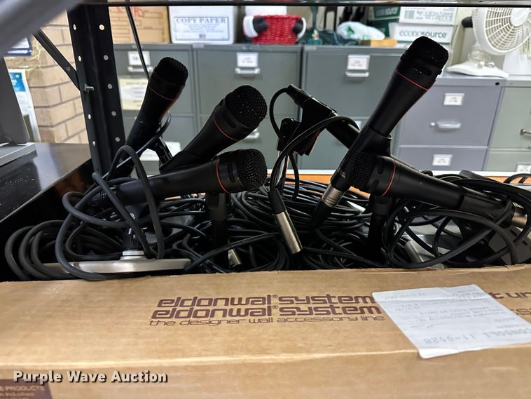 image for item LT9398 Office furniture