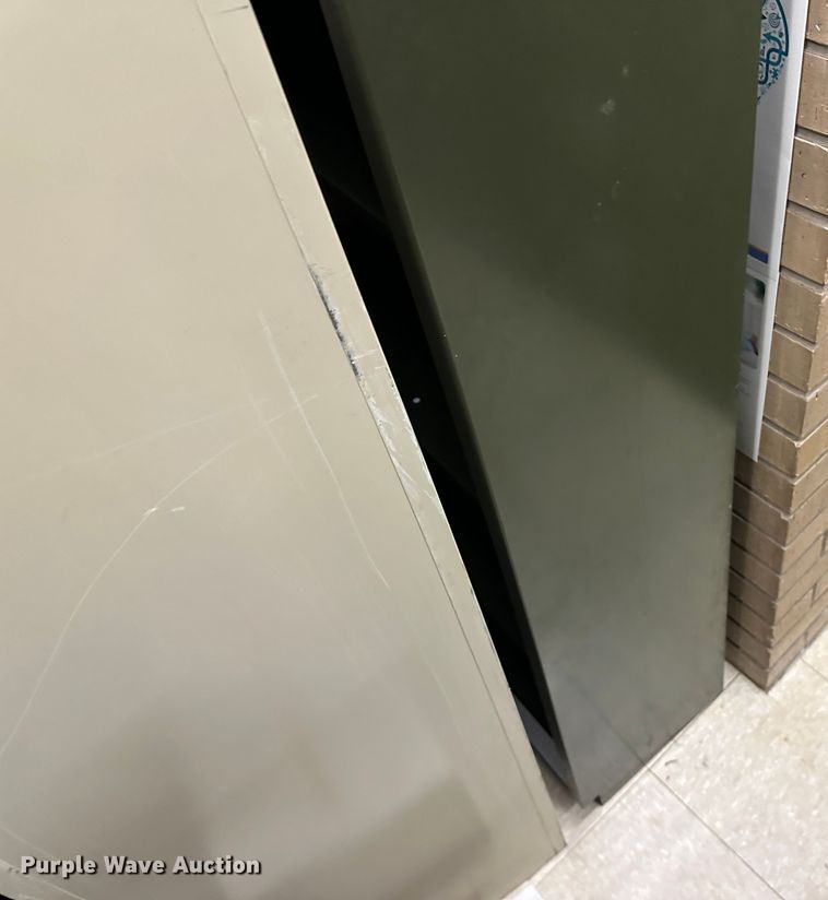 image for item LT9398 Office furniture