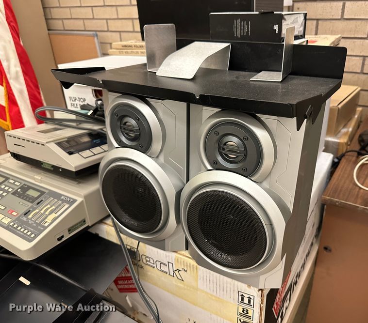 image for item LT9399 Office furniture