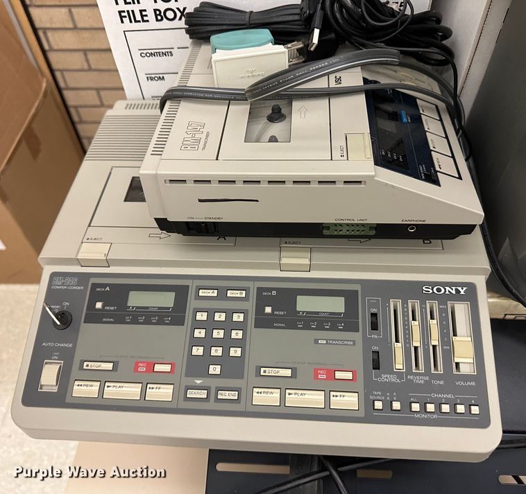 image for item LT9399 Office furniture