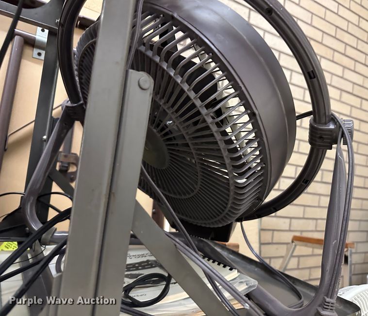 image for item LT9399 Office furniture