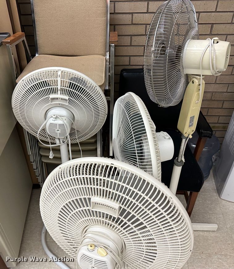 image for item LT9399 Office furniture