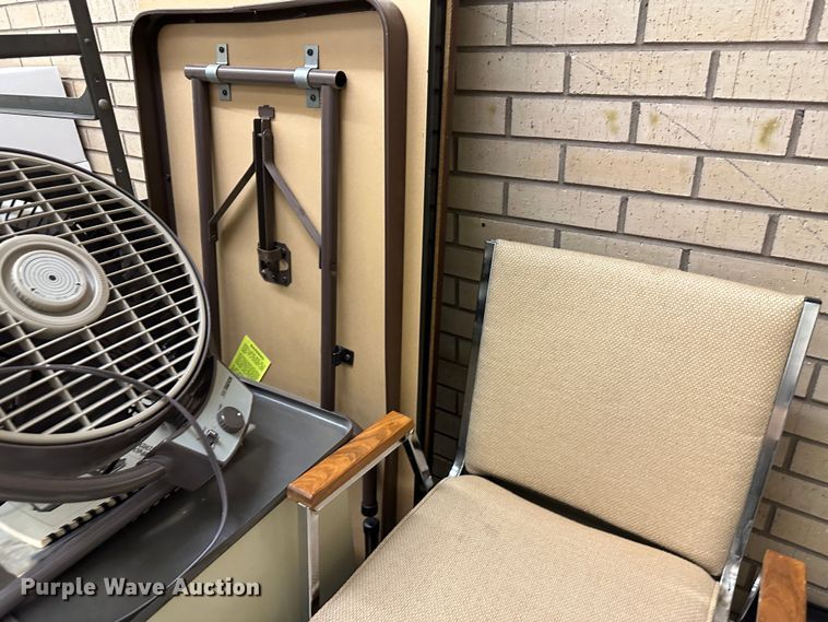 image for item LT9399 Office furniture