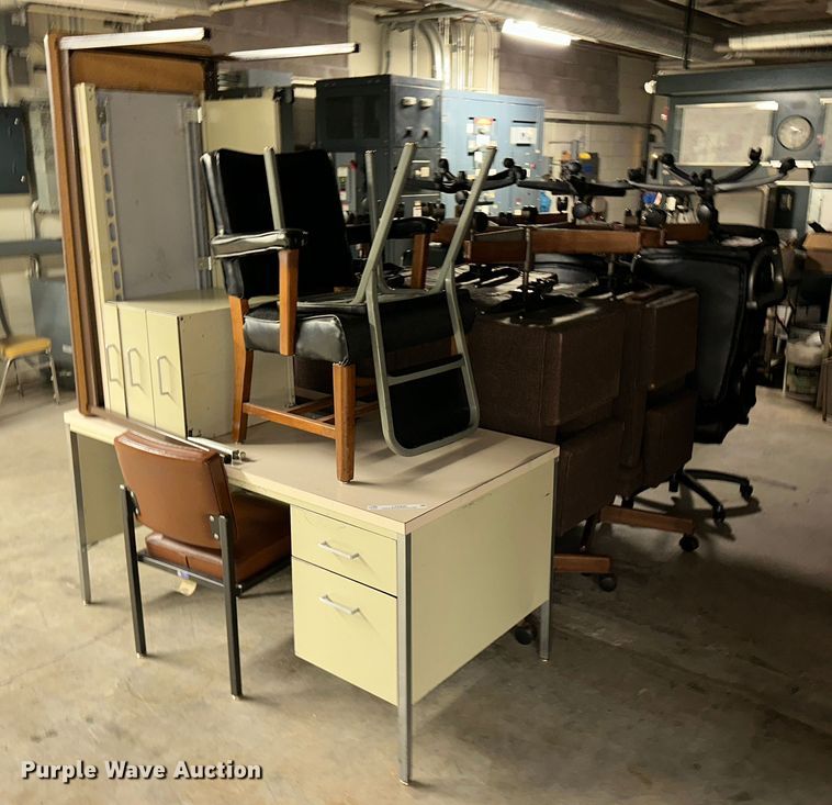 image for item LT9400 Office furntiure