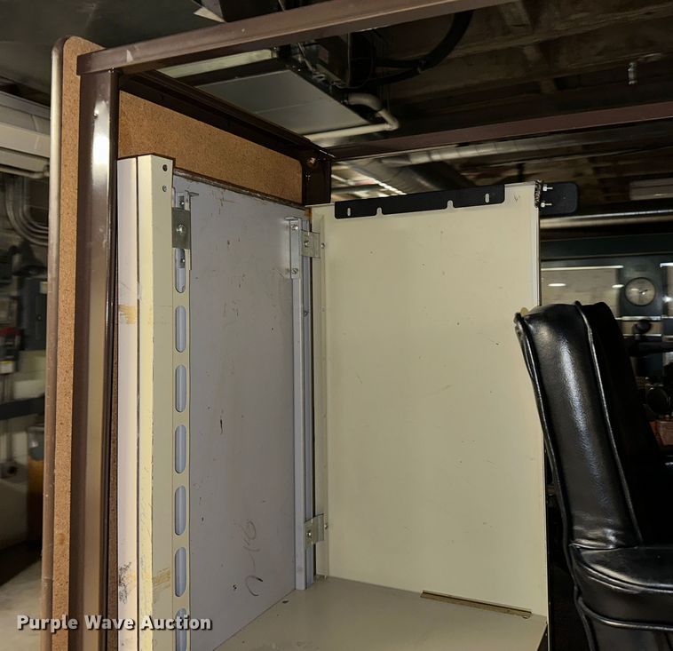 image for item LT9400 Office furntiure