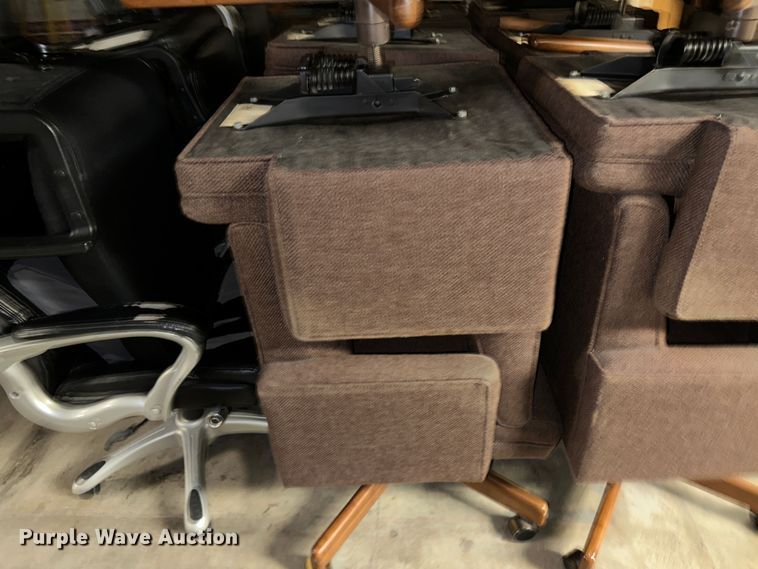 image for item LT9400 Office furntiure