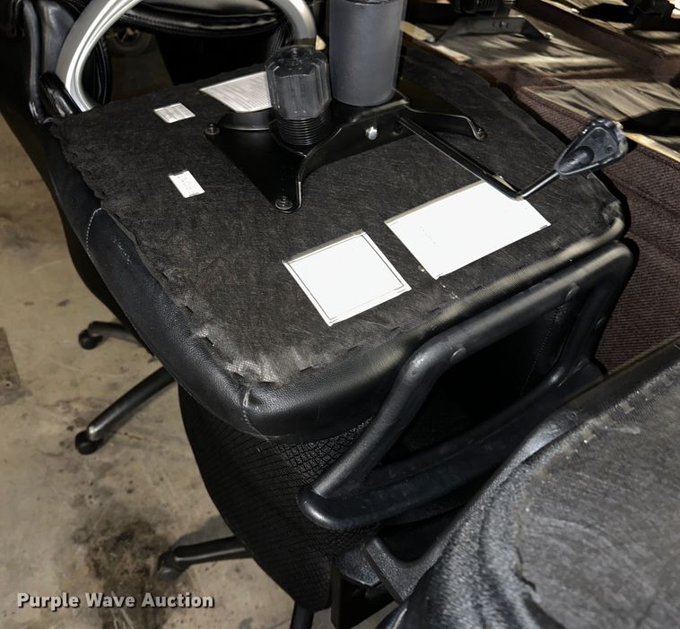 image for item LT9400 Office furntiure