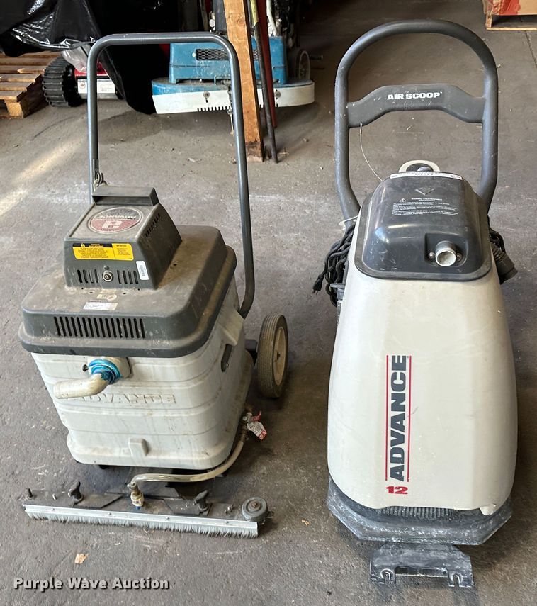 image for item LT9401 (2) vacuums