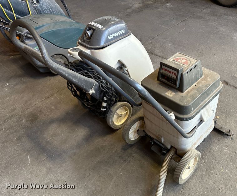 image for item LT9401 (2) vacuums