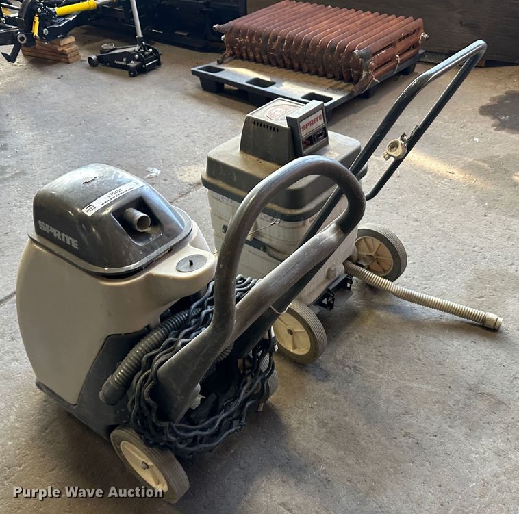 image for item LT9401 (2) vacuums