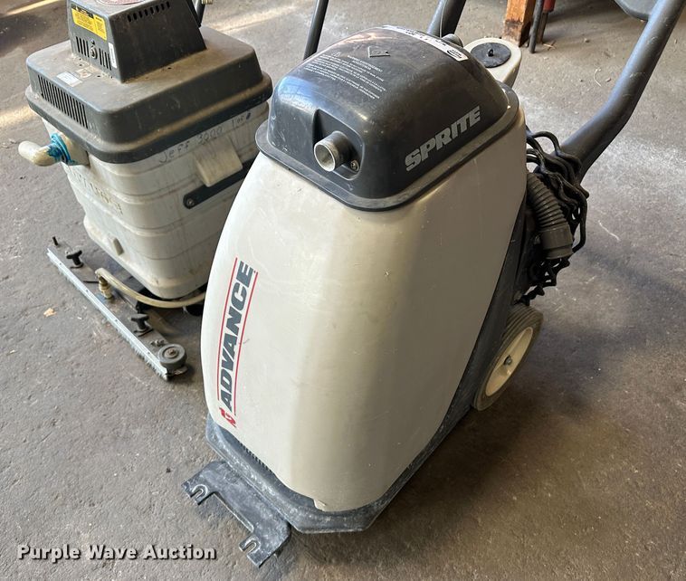 image for item LT9401 (2) vacuums