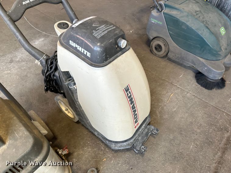 image for item LT9401 (2) vacuums