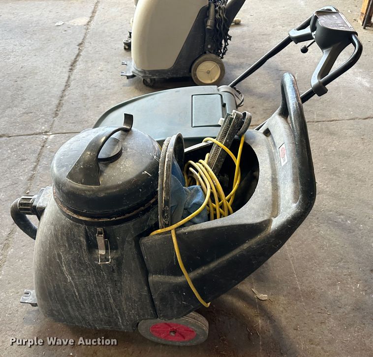 image for item LT9402 (2) floor cleaners